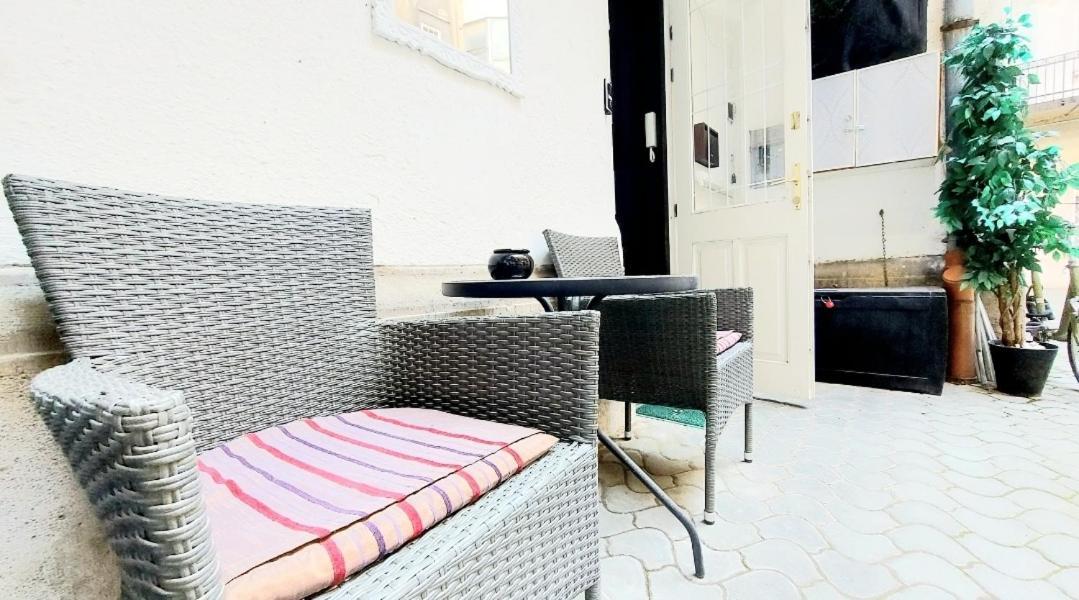 Like Studio City Centrum, Wifi, Terrace Budapešť Exteriér fotografie