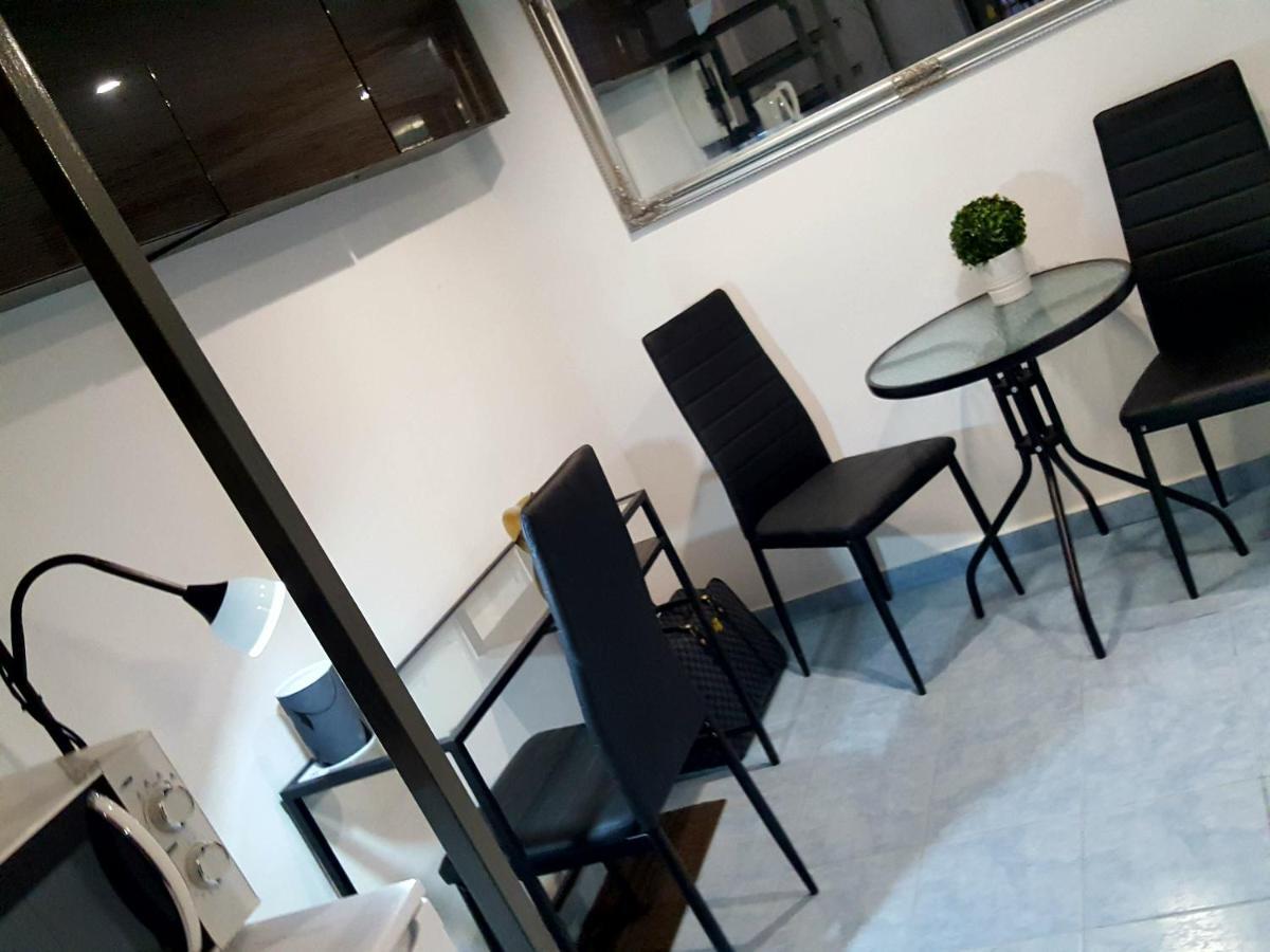 Like Studio City Centrum, Wifi, Terrace Budapešť Exteriér fotografie